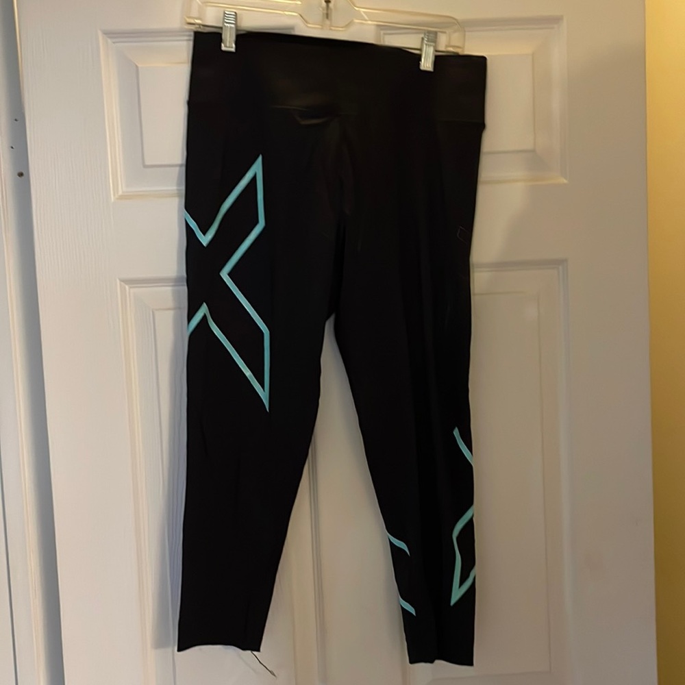 2XU Women’s XL compression tights